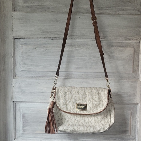 Michael Kors Handbags - Stylish Michael Kors Cream and Brown Crossbody Bag
